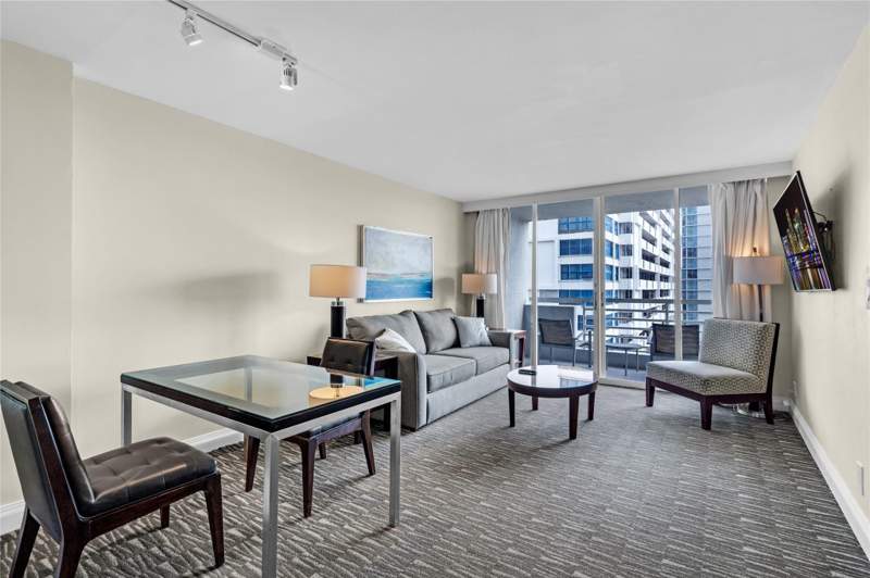 1 bedroom Condominium at 2670 E Sunrise Boulevard #903, Gallery One Condo, Fort Lauderdale — photo 3