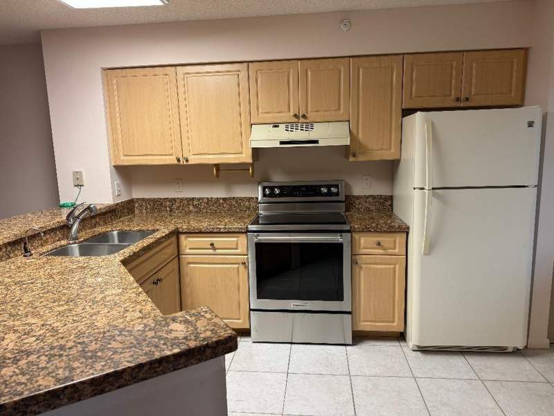 2 bedroom Condominium at 2205 S Cypress Bend Drive #307, Cypress Bend, Pompano Beach — photo 2