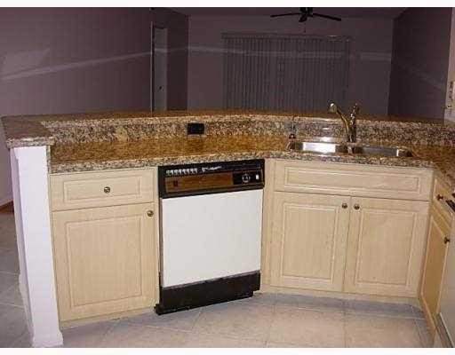2 bedroom Condominium at 2205 S Cypress Bend Drive #307, Cypress Bend, Pompano Beach — photo 4