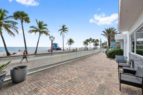 2201 N Surf Road, Hollywood FL - photo 8 of 59