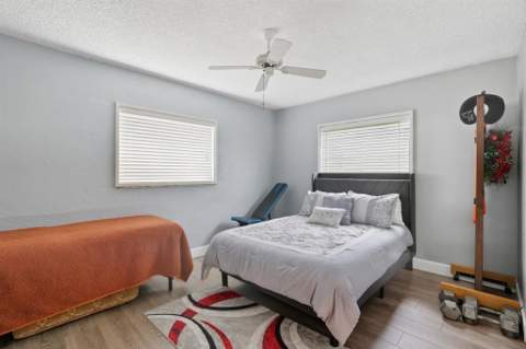 9407 NW 70th Place, Tamarac FL - photo 16 of 47