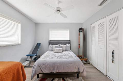 9407 NW 70th Place, Tamarac FL - photo 18 of 47