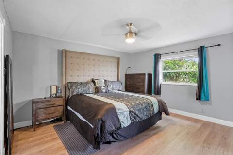 9407 NW 70th Place, Tamarac FL - photo 20 of 47