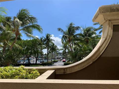1063 W Hillsboro Mile #115, Hillsboro Beach FL - photo 21 of 30