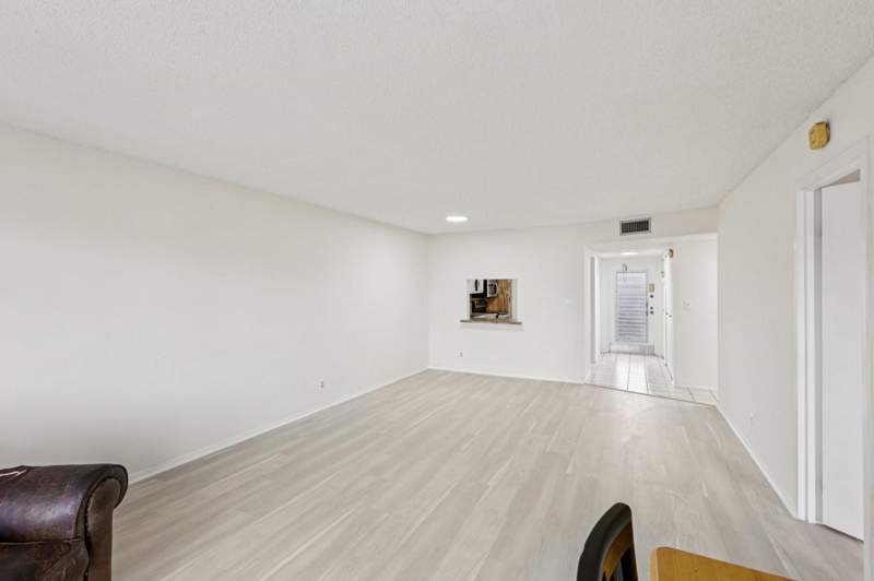 2 bedroom Condominium at 8330 Sands Point Boulevard #304n, Sands Point Condo IV, Fort Lauderdale — photo 2