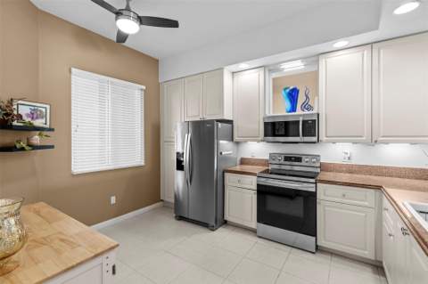9 Harbour Isle Drive #102, Hutchinson Island FL - photo 8 of 37