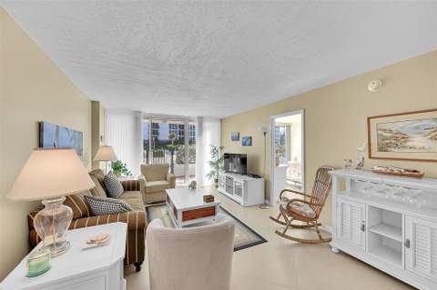 531 N Ocean Boulevard #410, Pompano Beach FL - photo 10 of 28