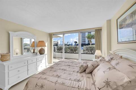 531 N Ocean Boulevard #410, Pompano Beach FL - photo 13 of 28