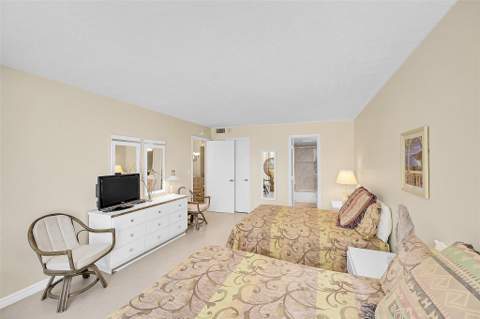 531 N Ocean Boulevard #410, Pompano Beach FL - photo 19 of 28