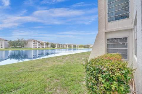 9440 Poinciana Place #101, Davie FL - photo 22 of 30