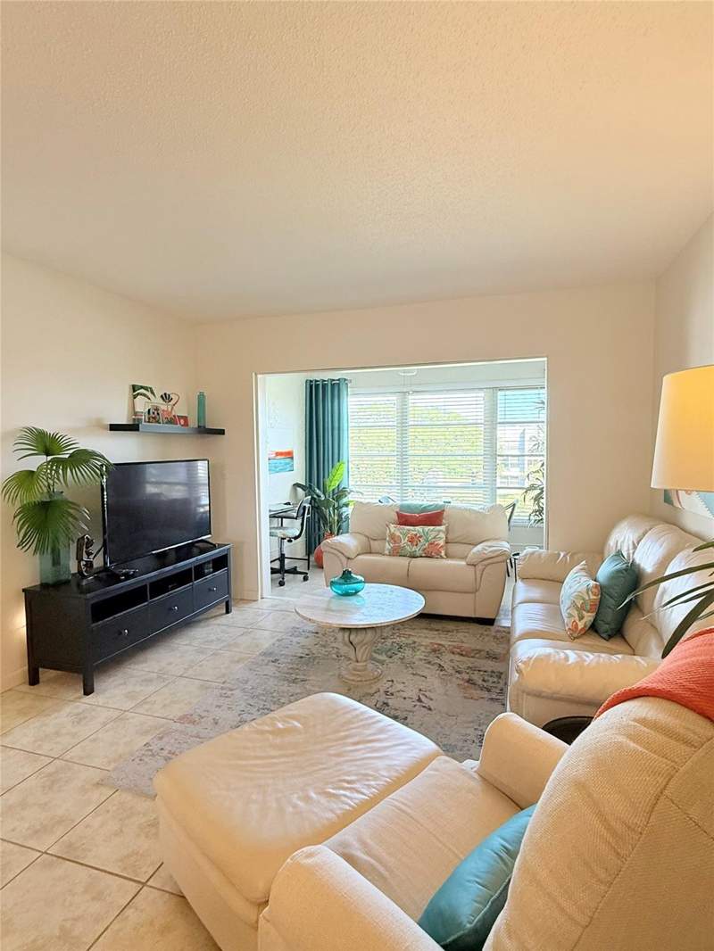 2 bedroom Condominium at 6650 Royal Palm Boulevard #311 C, Royal Park Gardens, Margate — photo 2
