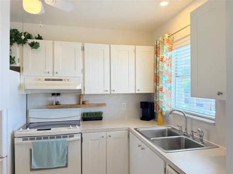 6650 Royal Palm Boulevard #311 C, Margate FL - photo 6 of 45