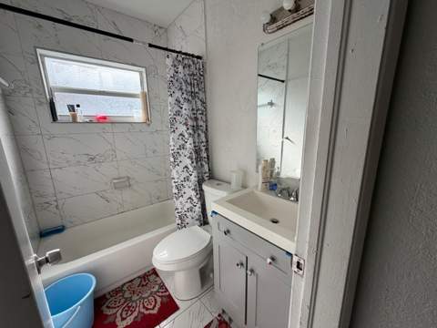 405 NW 18th Avenue, Fort Lauderdale FL - photo 8 of 23