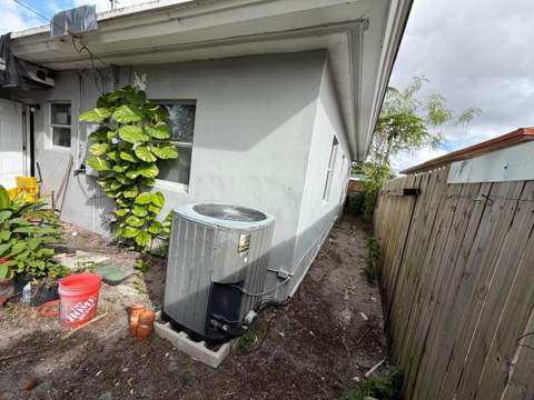 405 NW 18th Avenue, Fort Lauderdale FL - photo 15 of 23