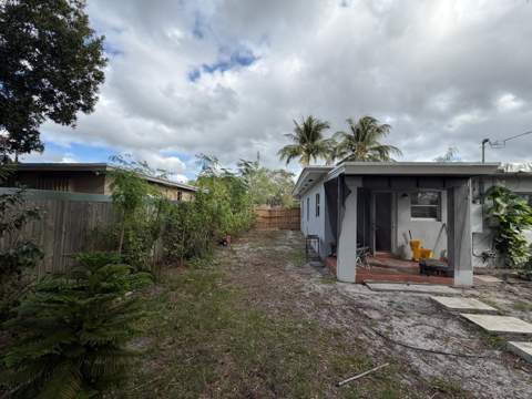 405 NW 18th Avenue, Fort Lauderdale FL - photo 17 of 23