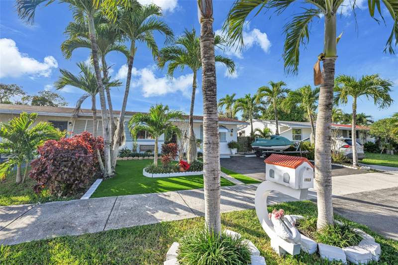 2 bedroom Single Family Residence at 1933 SW 67th Avenue, Broadview Country Club Es, North Lauderdale — photo 4