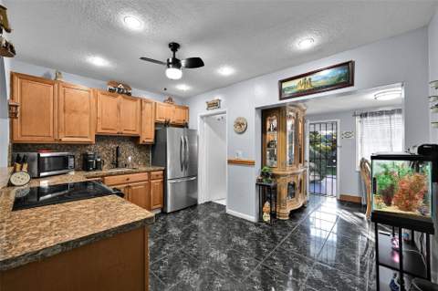 1933 SW 67th Avenue, North Lauderdale FL - photo 8 of 30