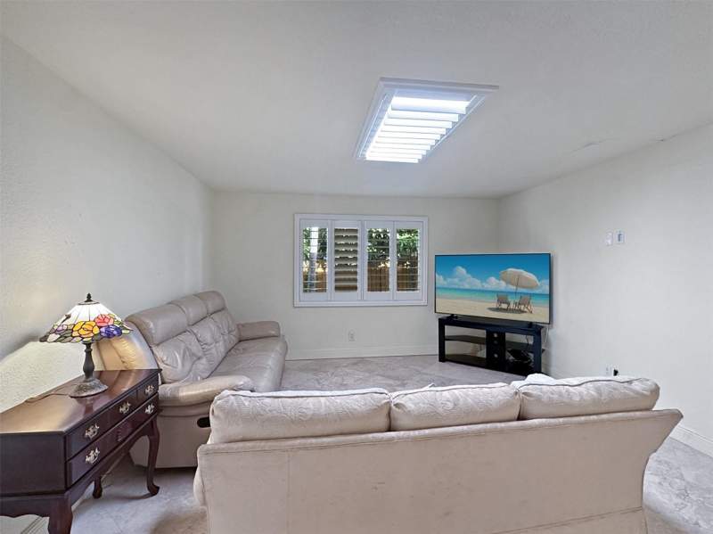 3 bedroom Single Family Residence at 2936 NW 9th Terrace, Jenada Villas 1 Add, Wilton Manors — photo 2