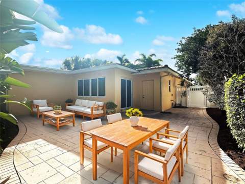 2936 NW 9th Terrace, Wilton Manors FL - photo 8 of 70