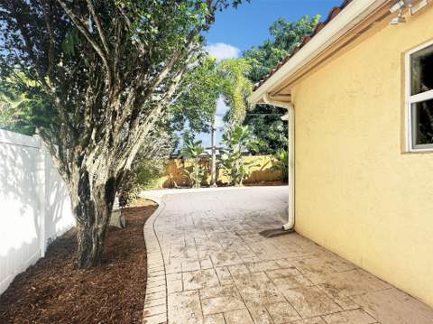 2936 NW 9th Terrace, Wilton Manors FL - photo 16 of 70