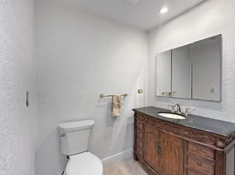 2936 NW 9th Terrace, Wilton Manors FL - photo 23 of 70