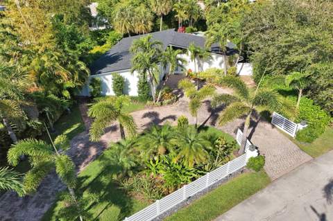2525 SE 7th Drive, Pompano Beach FL - photo 8 of 39