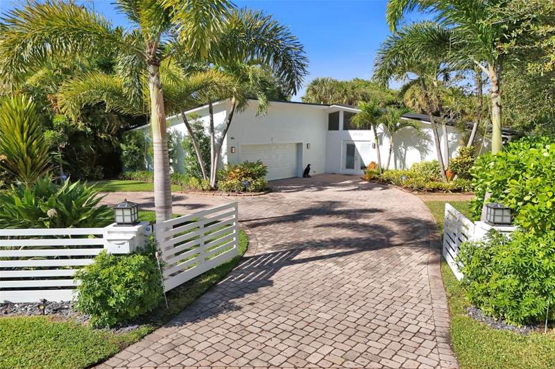 3 bedroom Single Family Residence at 2525 SE 7th Drive, Santa Barbara Estates, Pompano Beach — photo 2