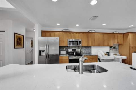 2525 SE 7th Drive, Pompano Beach FL - photo 15 of 39