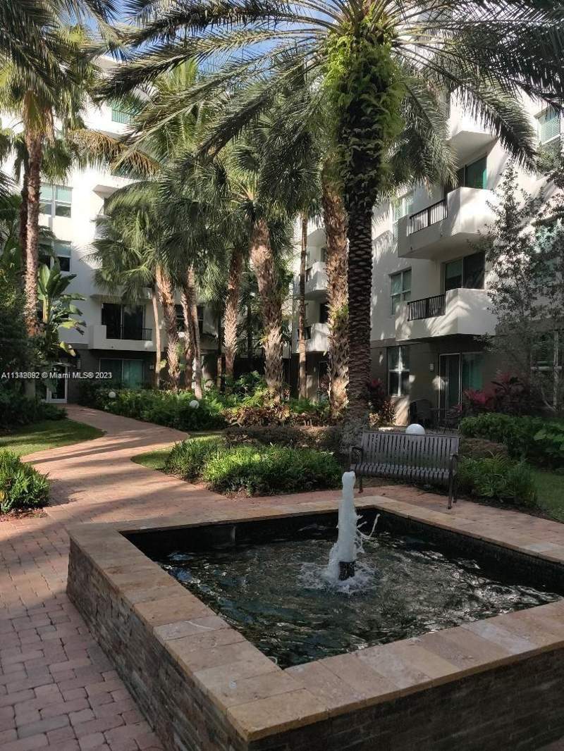 2 bedroom Condominium at 2401 NE 65th Street #608, Lauderdale One Condo, Fort Lauderdale — photo 2
