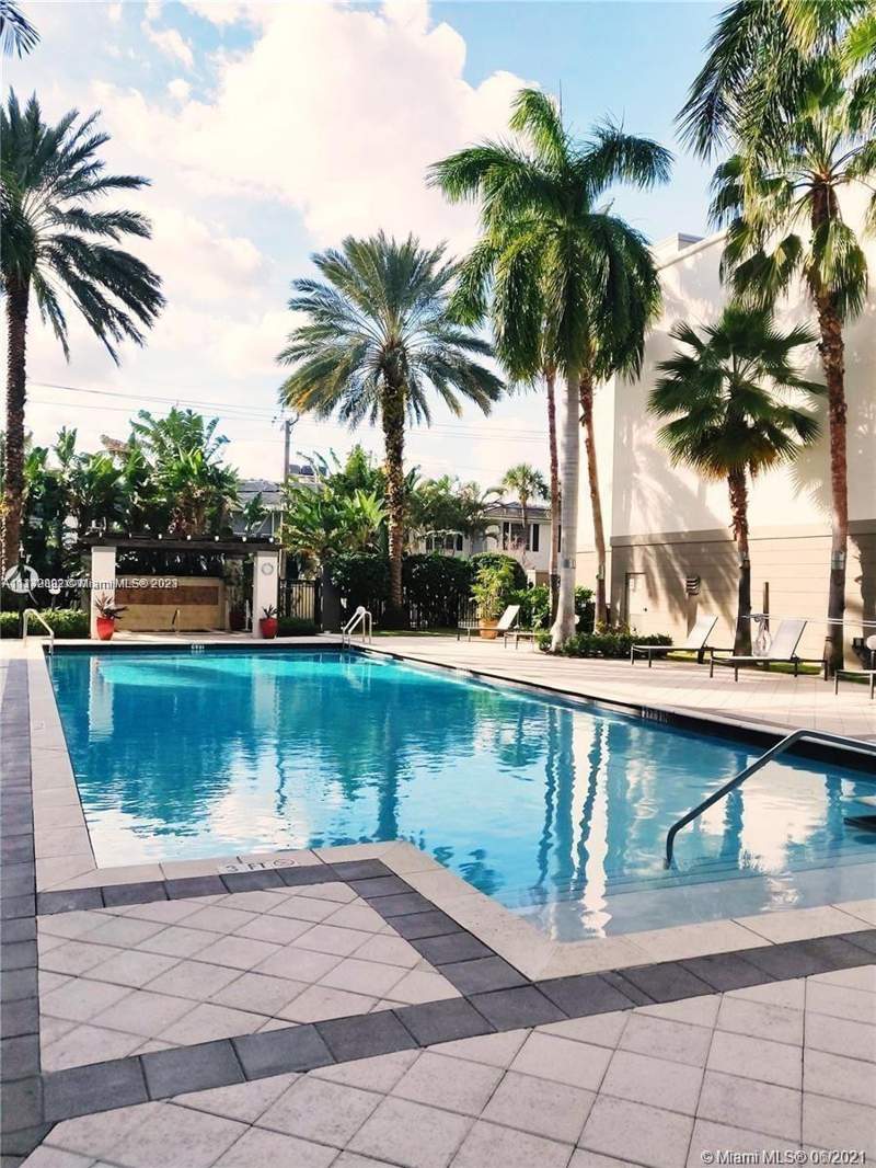2 bedroom Condominium at 2401 NE 65th Street #608, Lauderdale One Condo, Fort Lauderdale — photo 5