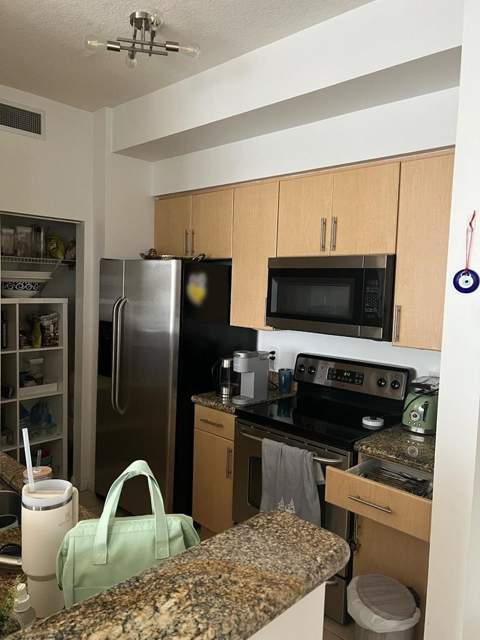 2401 NE 65th Street #608, Fort Lauderdale FL - photo 8 of 25