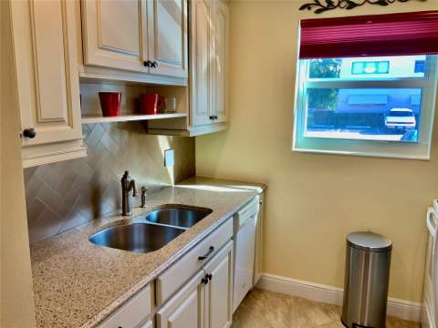 700 Bayshore Drive #13, Fort Lauderdale FL - photo 13 of 25