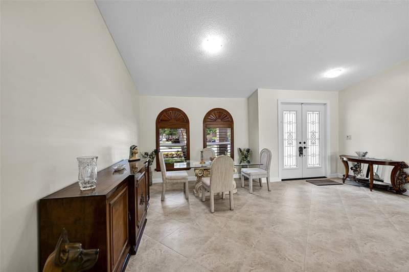 5 bedroom Single Family Residence at 4910 NW 104th Avenue, Brookside 139-3 B, Coral Springs — photo 5