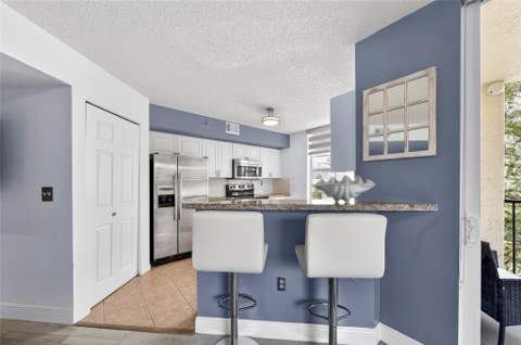 520 SE 5th Avenue #2404, Fort Lauderdale FL - photo 9 of 51