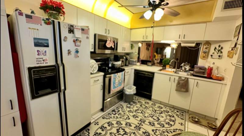 2 bedroom Condominium at 10382 NW 24th Place #107, Sunrise Lakes, Sunrise — photo 4