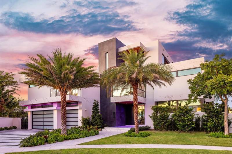 6 bedroom Single Family Residence at 1555 SE 14th Court, Sunset East Second Sec, Deerfield Beach — photo 3