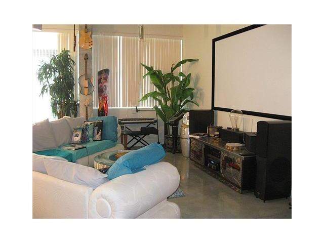 1 bedroom Condominium at 435 N Andrews Avenue #304, Avenue Lofts, Fort Lauderdale — photo 4