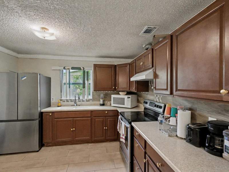 4 bedroom Single Family Residence at 5043 Marcia Place, Gramercy Park Unit 02, West Palm Beach — photo 4