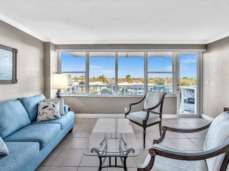 1 bedroom Stock Cooperative at 3300 NE 36th Street #403, Coral Ridge Towers East, Fort Lauderdale — photo 2
