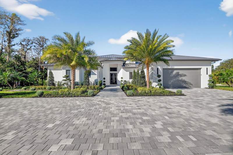 5 bedroom Single Family Residence at 6401 Park Lane, Heritage Farms, Lake Worth — photo 2