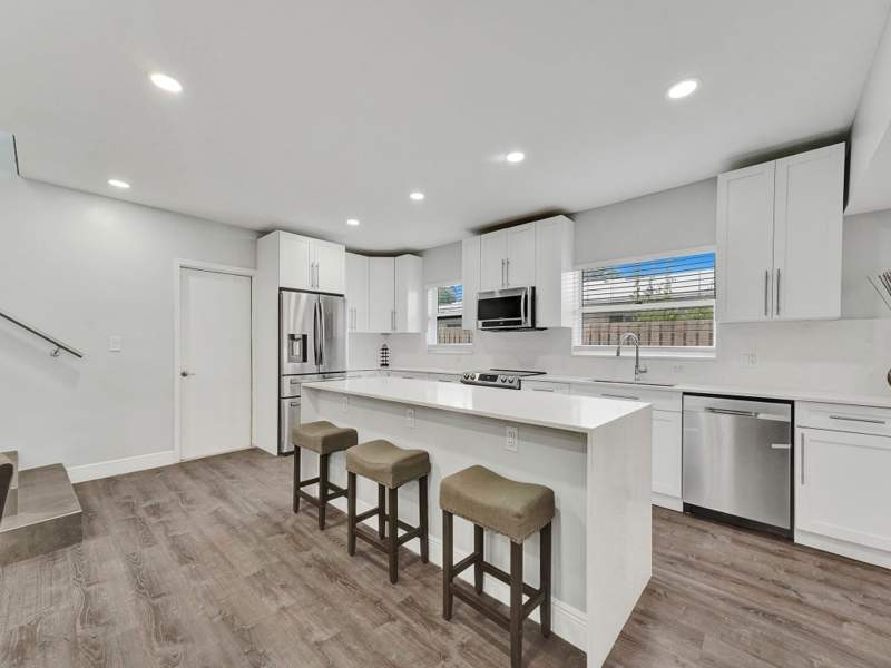 6 bedroom Single Family Residence at 3261 Aqua Vista Drive, Terra Mar Island Estates, Pompano Beach — photo 2