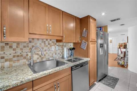 3910 Inverrary Boulevard #308-B, Lauderhill FL - photo 13 of 53