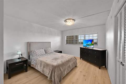 3050 N Palm Aire Drive #909, Pompano Beach FL - photo 11 of 22