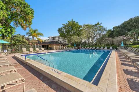 3050 N Palm Aire Drive #909, Pompano Beach FL - photo 21 of 22