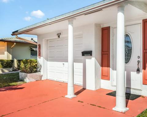 4929 NW 53rd Street, Tamarac FL - photo 9 of 19