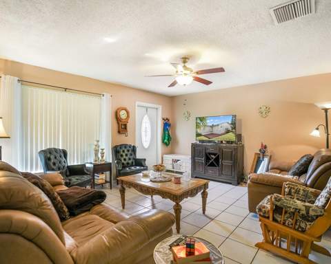 4929 NW 53rd Street, Tamarac FL - photo 10 of 19