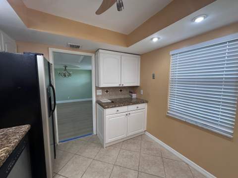 3850 Oaks Clubhouse Drive #403, Pompano Beach FL - photo 6 of 20