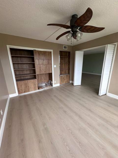 3850 Oaks Clubhouse Drive #403, Pompano Beach FL - photo 7 of 20