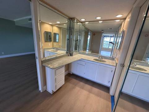 3850 Oaks Clubhouse Drive #403, Pompano Beach FL - photo 9 of 20