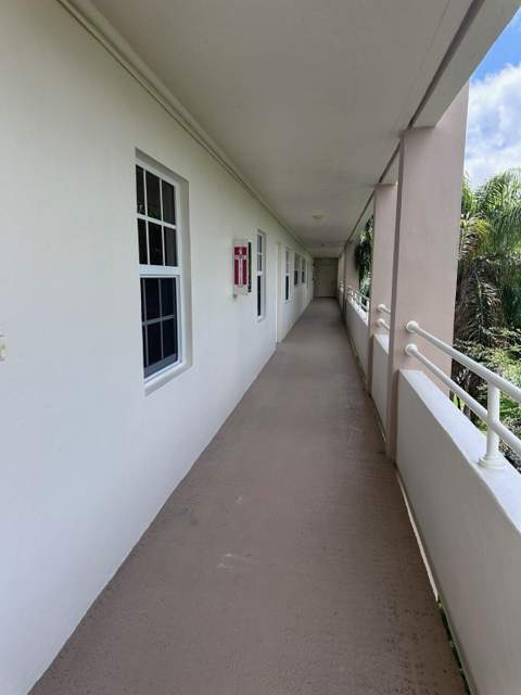 3850 Oaks Clubhouse Drive #403, Pompano Beach FL - photo 14 of 20